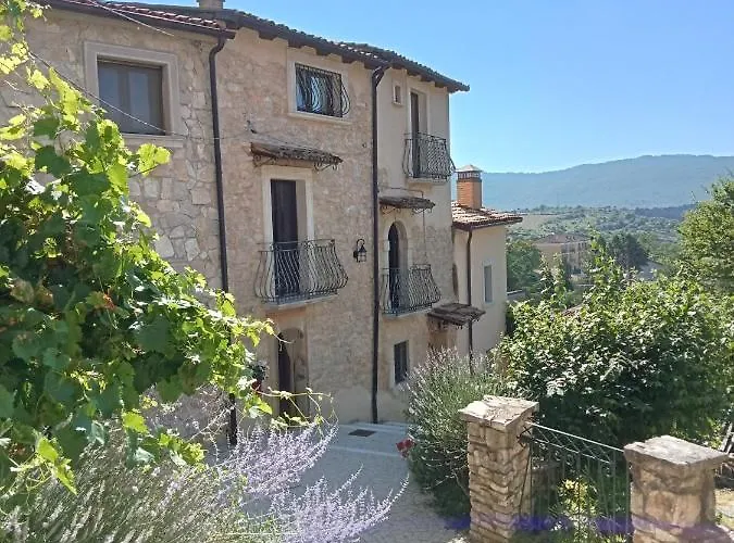 Il Borgo Della Zittola